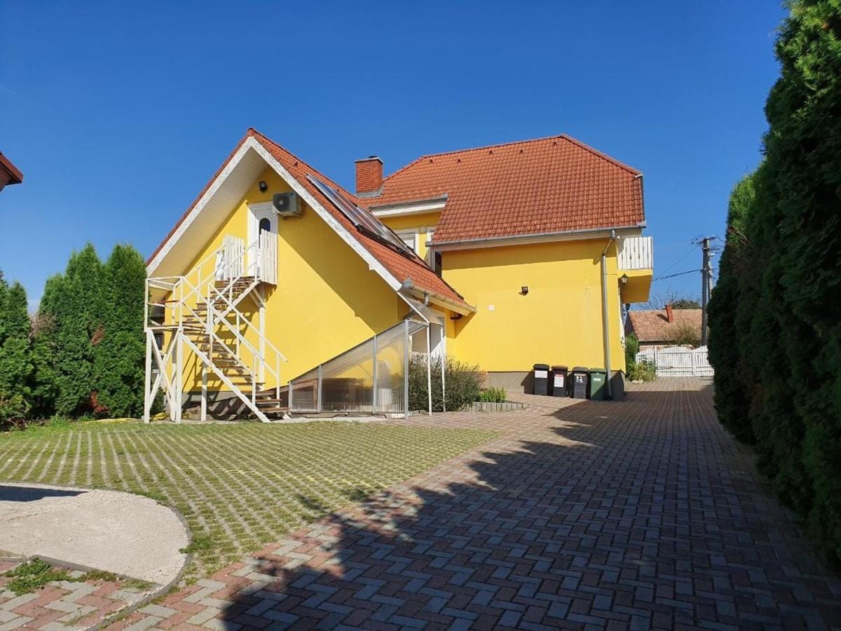 Arielle Panzio Hotel Залегершег Екстериор снимка