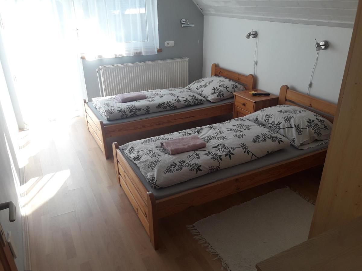 Arielle Panzio Hotel Залегершег Екстериор снимка